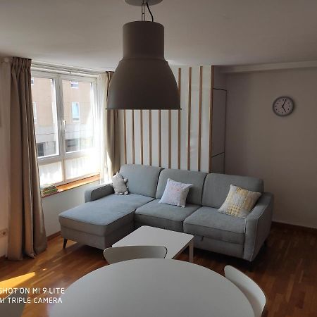 אוליירוס Luminoso Y Acogedor Apartamento En La Playa מראה חיצוני תמונה