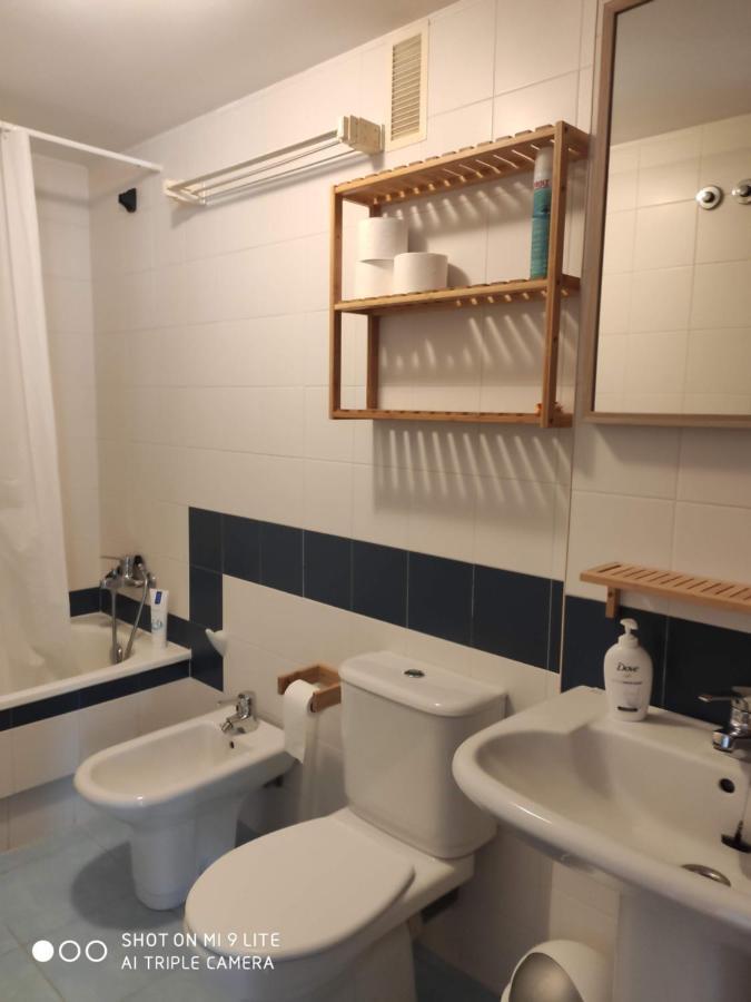 אוליירוס Luminoso Y Acogedor Apartamento En La Playa מראה חיצוני תמונה