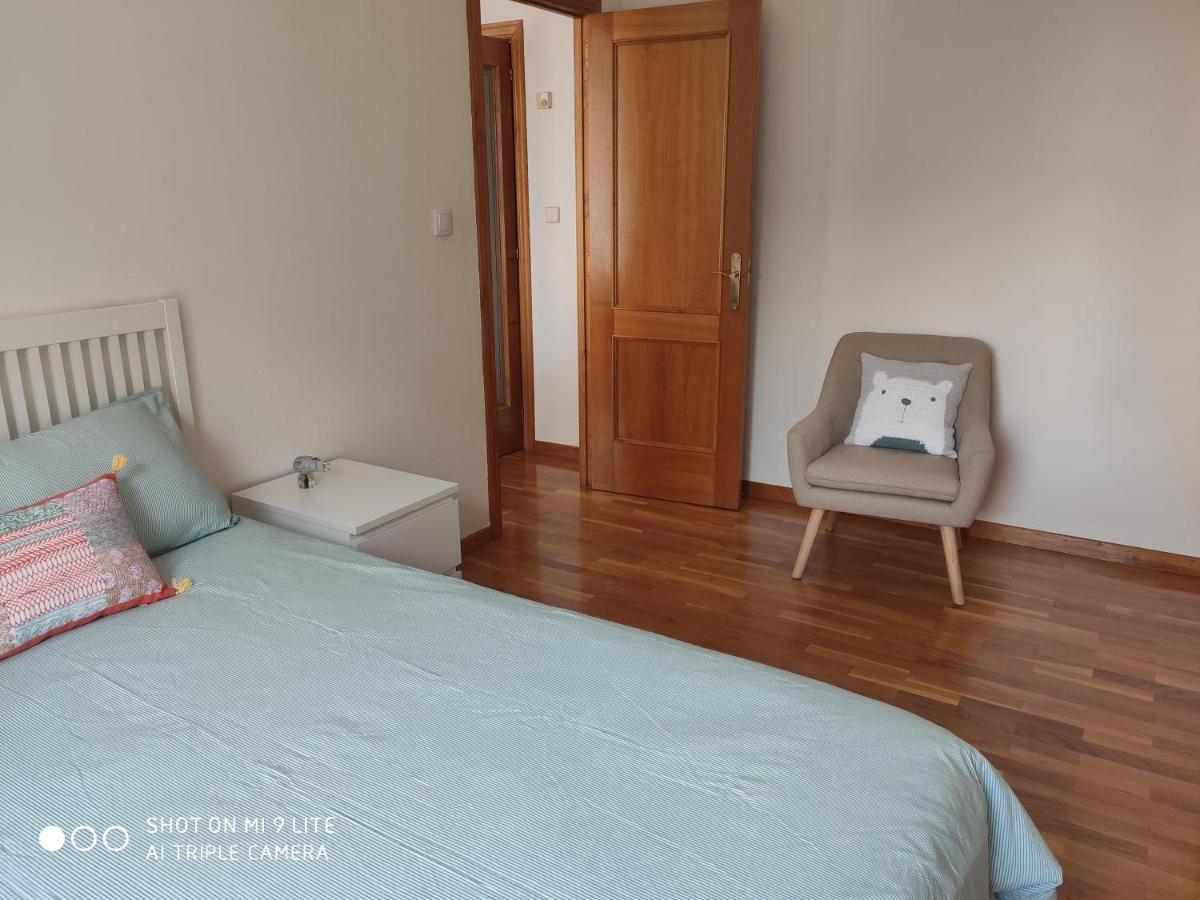 אוליירוס Luminoso Y Acogedor Apartamento En La Playa מראה חיצוני תמונה