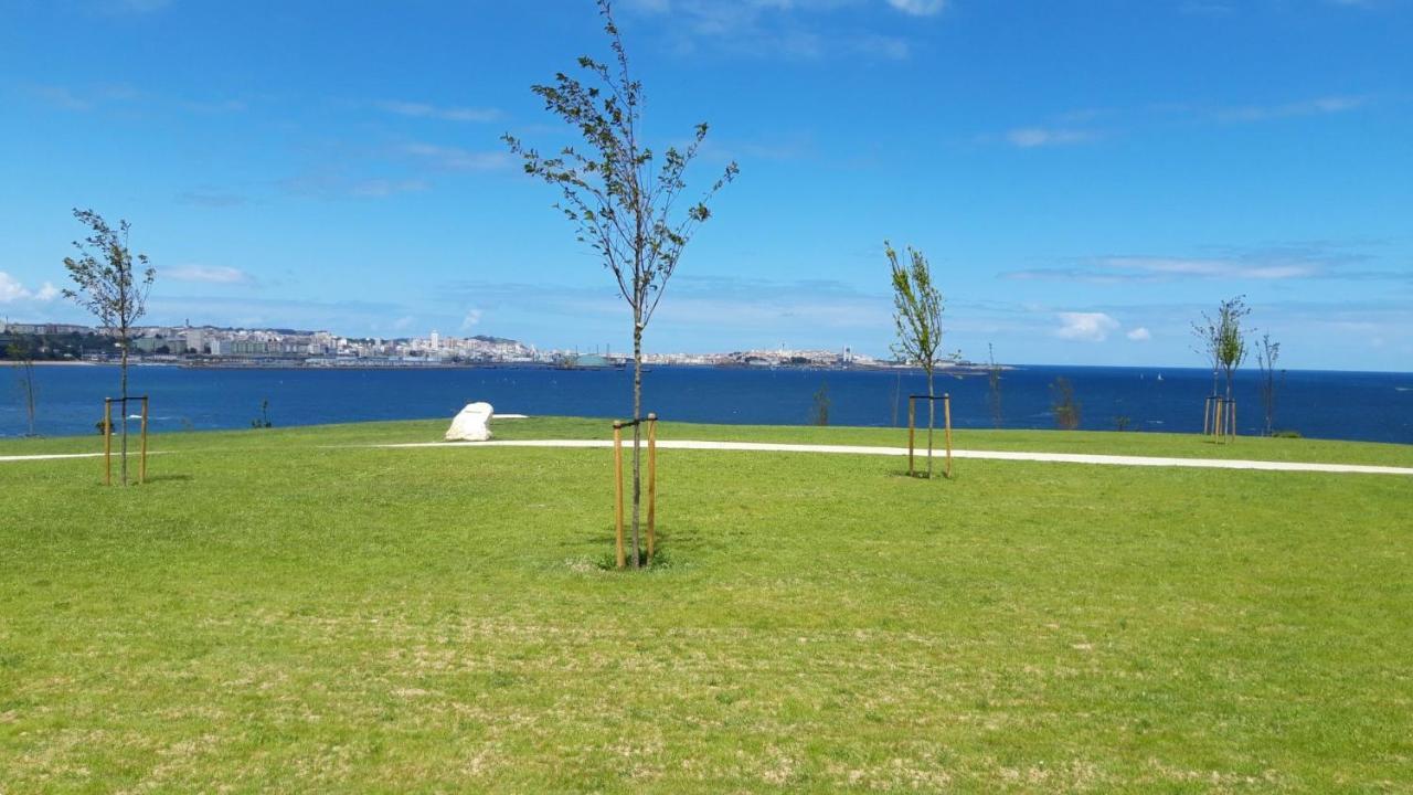 אוליירוס Luminoso Y Acogedor Apartamento En La Playa מראה חיצוני תמונה