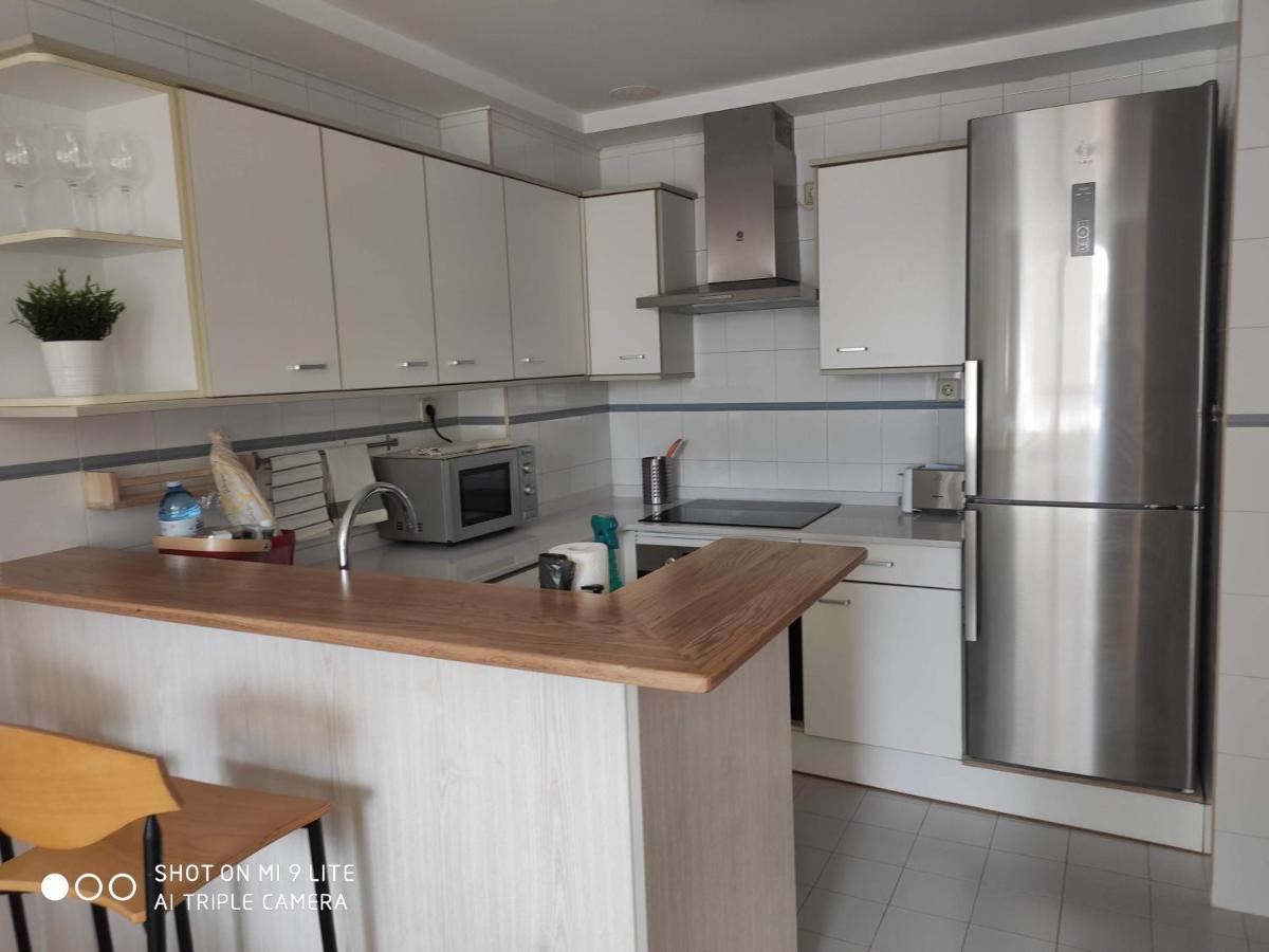 אוליירוס Luminoso Y Acogedor Apartamento En La Playa מראה חיצוני תמונה